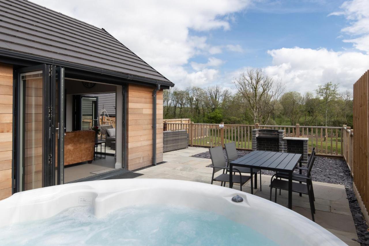 Cedar Cottage Tenby Bagian luar foto